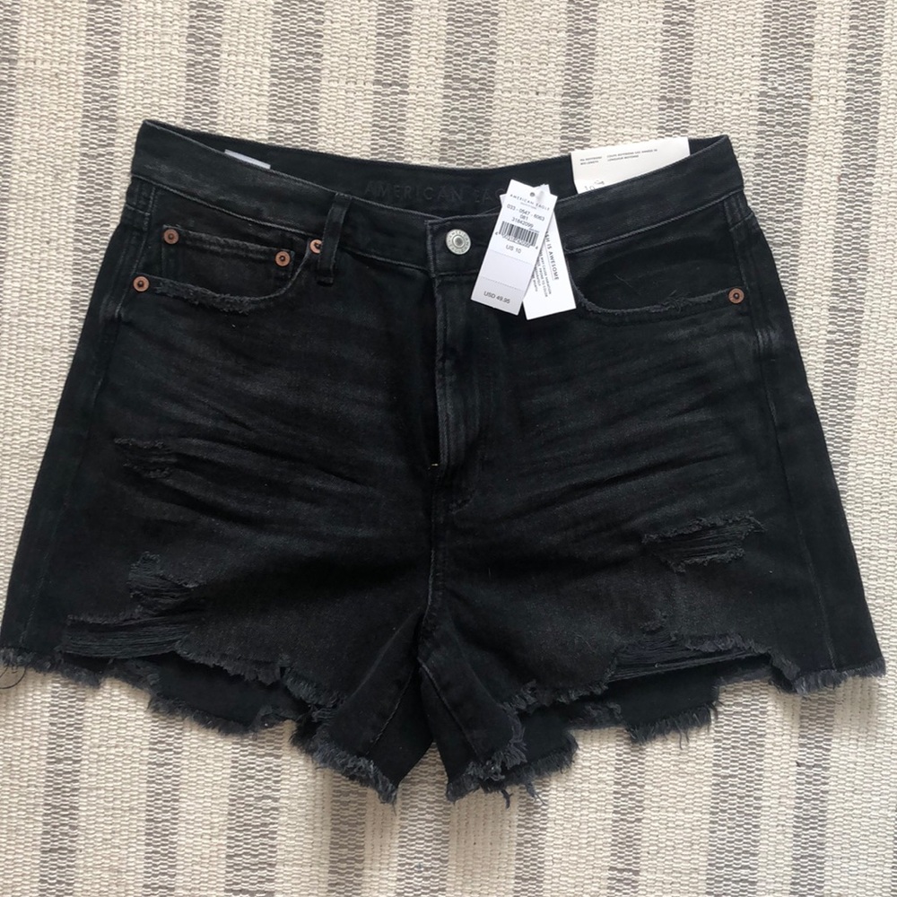 NWT American Eagle 90s Boyfriend Shorts